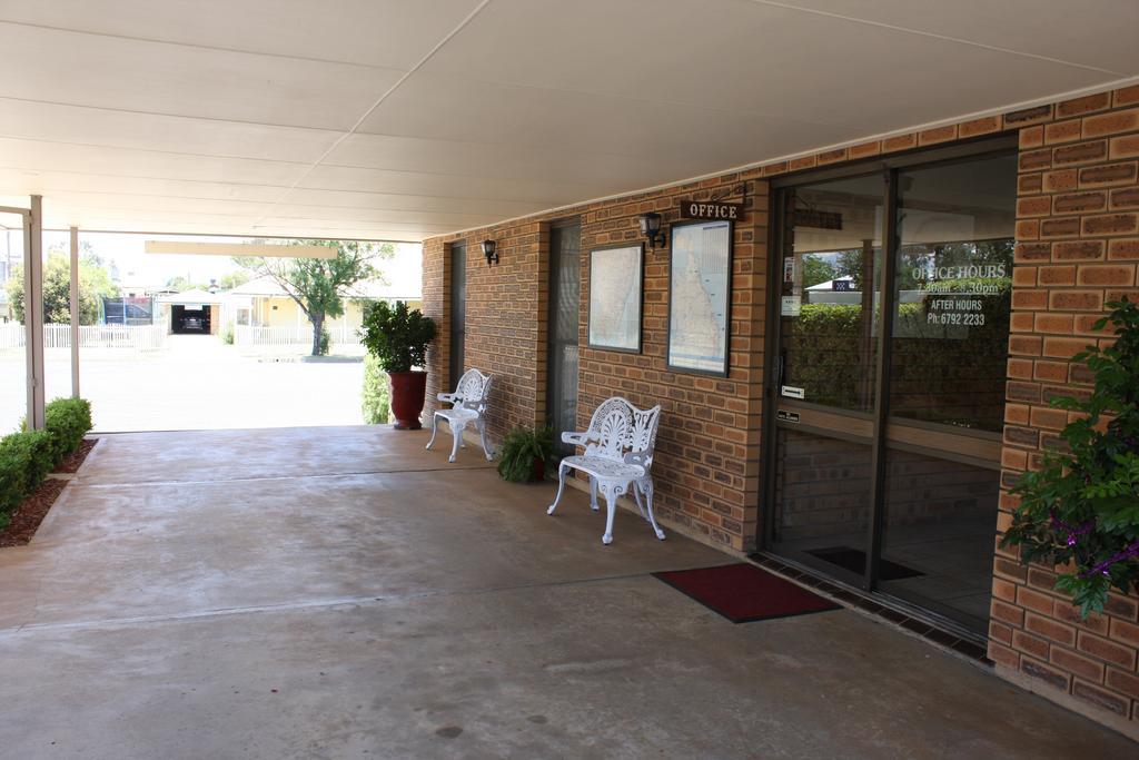 Mid Town Inn Narrabri Exterior photo